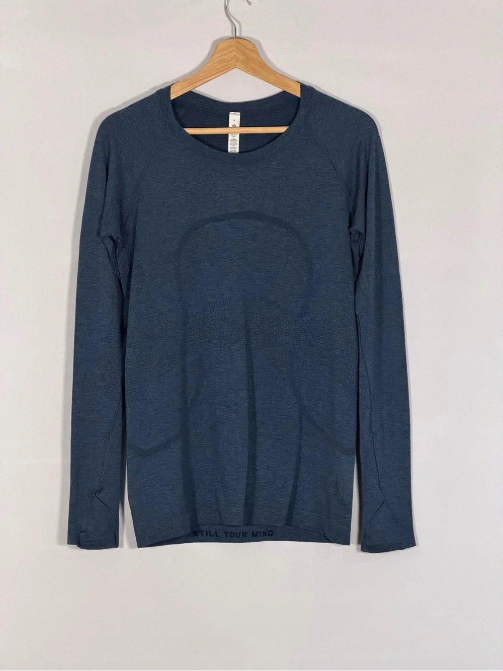 Lululemon Swiftly Tech Long Sleeve Shirt Women’s 8 Blue Thumbholes Running